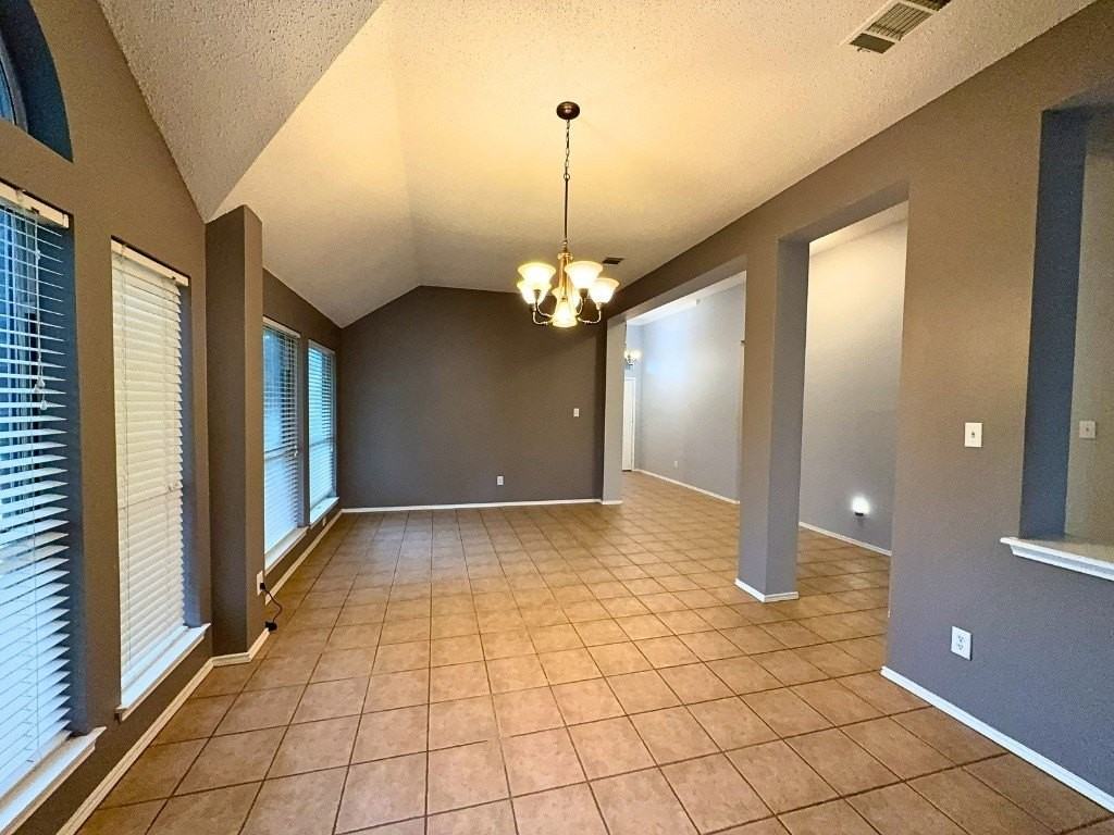 2818 Pecan Meadow Dr - Photo 5 of 24
