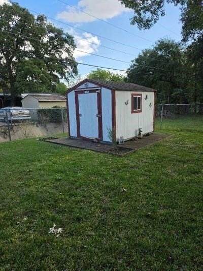 209 Helen Dr - Photo 7 of 10