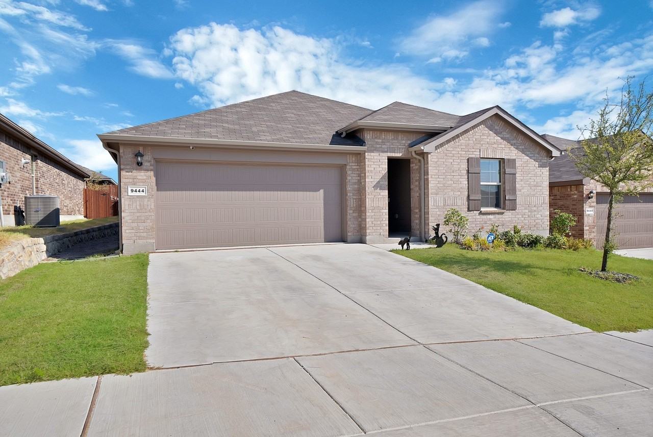 9444 Mountain Pass Dr - Photo 2 of 34