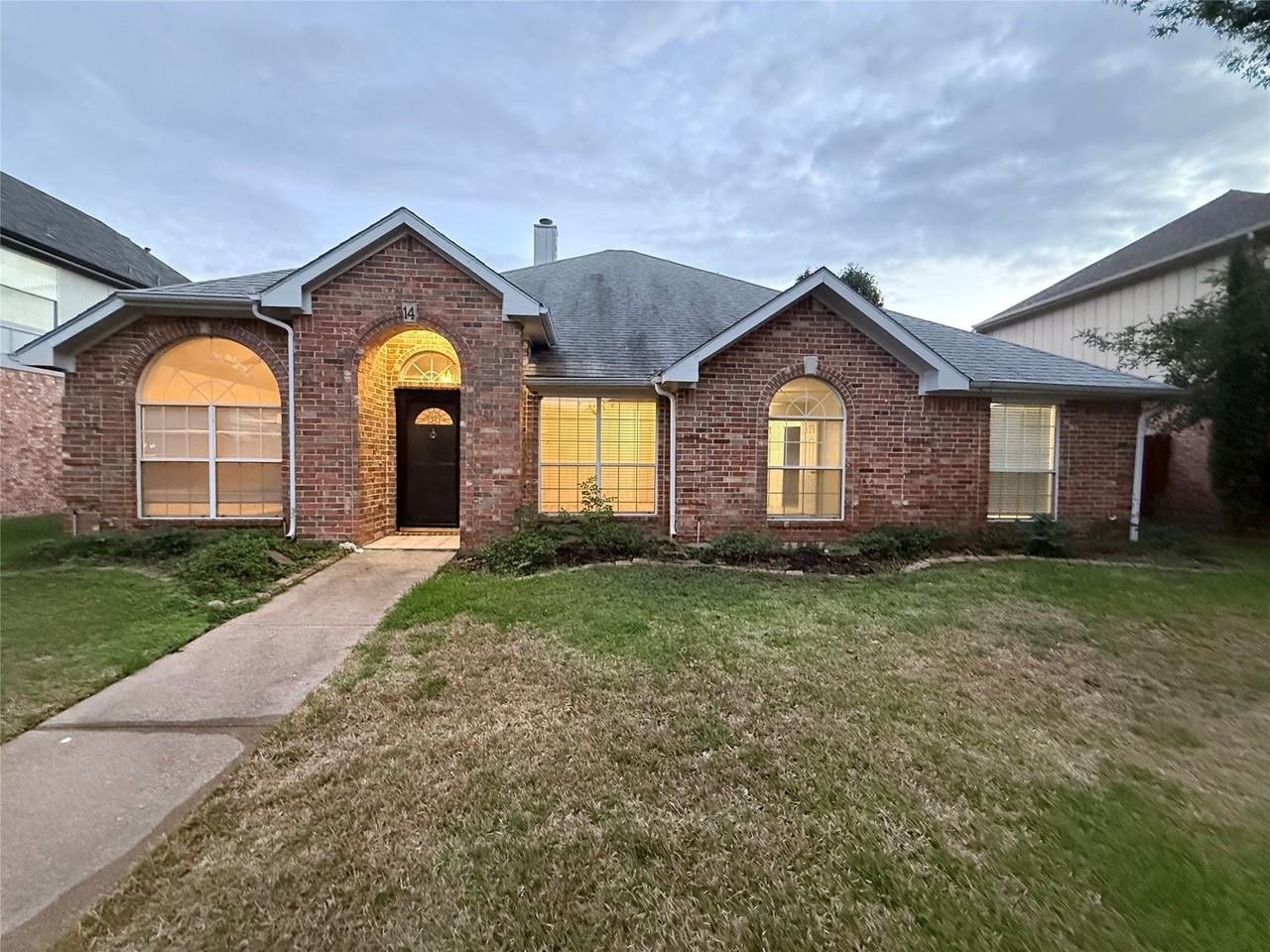 14 Heritage Way - Photo 2 of 27