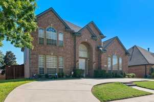 featured image of 1309 Greenway Park Dr
