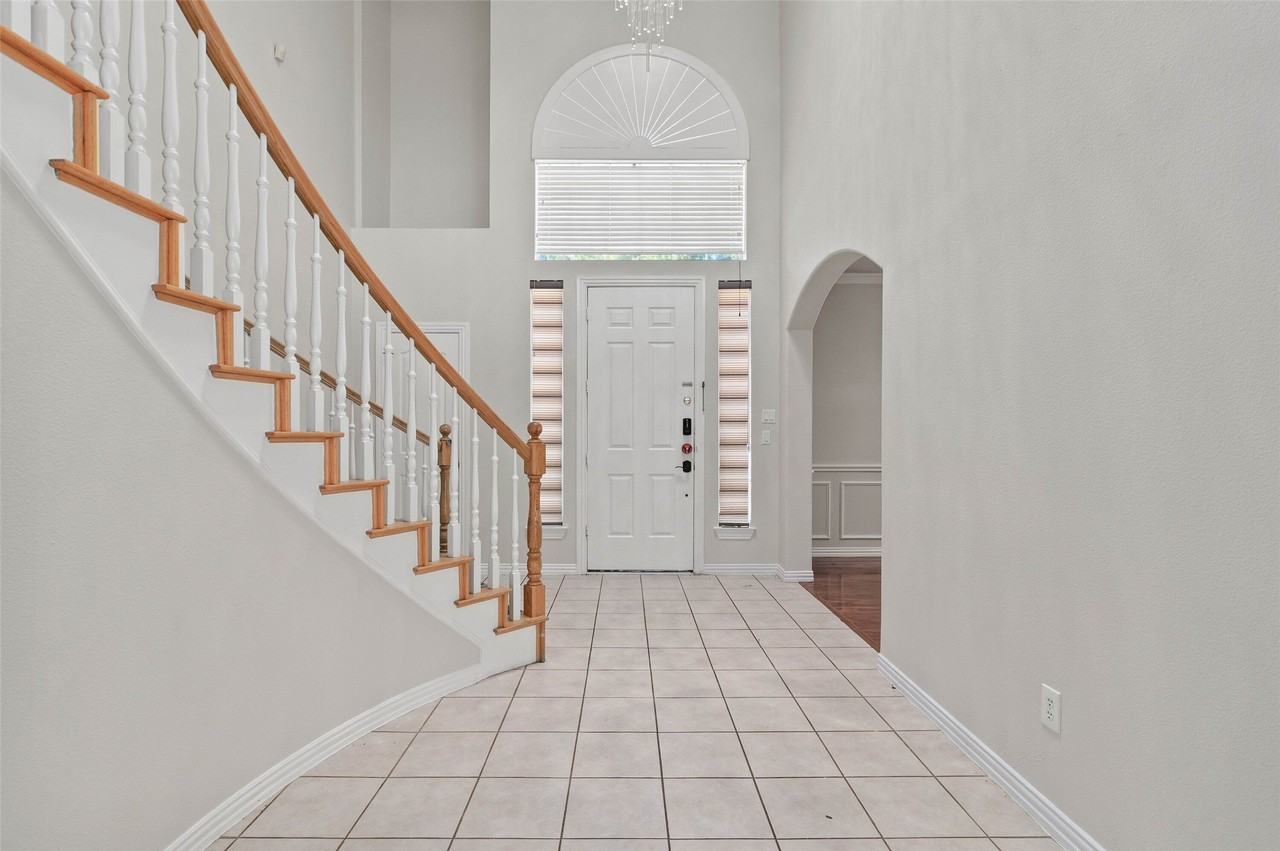 1309 Greenway Park Dr - Photo 6 of 38