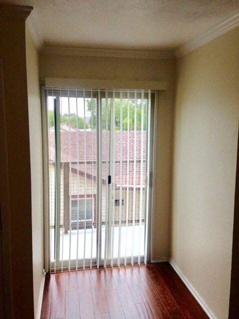 3812 Washburn Ave #D - Photo 2 of 15