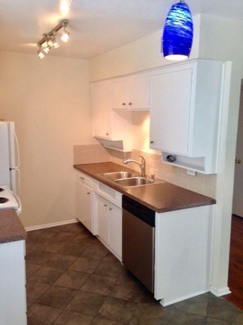 3812 Washburn Ave #D - Photo 4 of 15