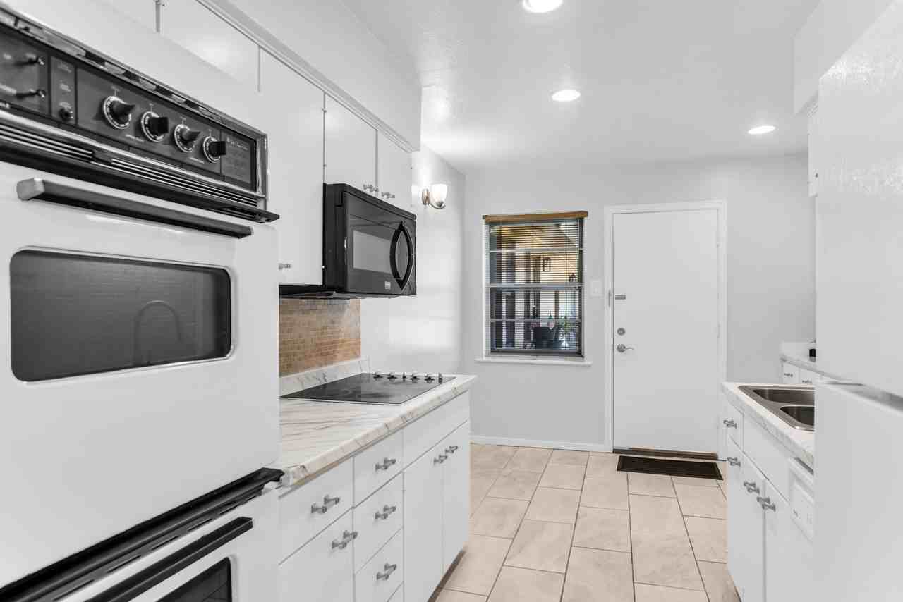 11332 Park Central Pl #C - Photo 2 of 17