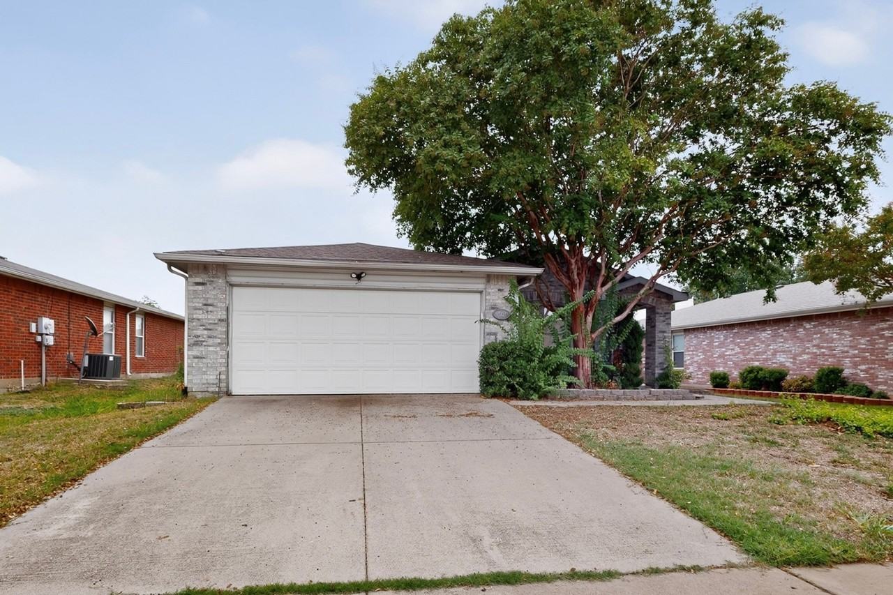 3107 Westview Dr - Photo 3 of 36