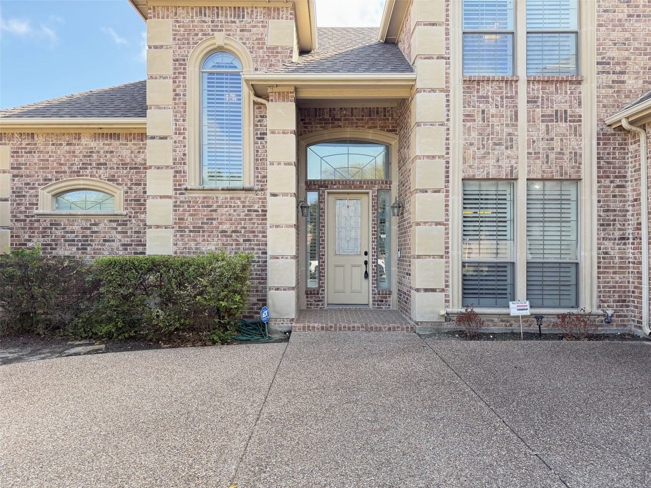116 Trinity Ct - Photo 3 of 36