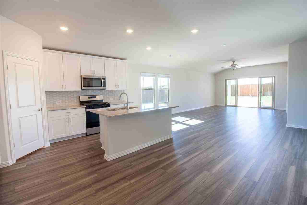 10501 Tuxinaw Trl - Photo 3 of 24
