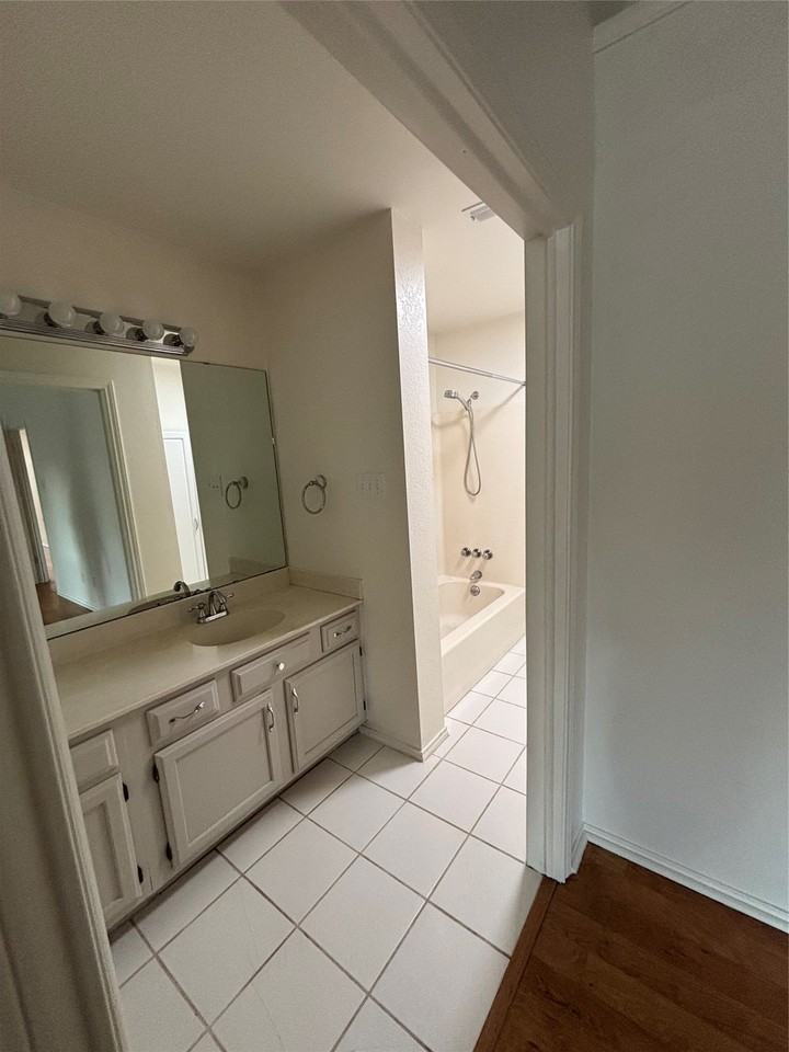 9 High Life Cir - Photo 4 of 23