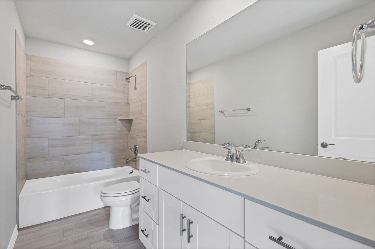 507 Martell Rd - Photo 6 of 27