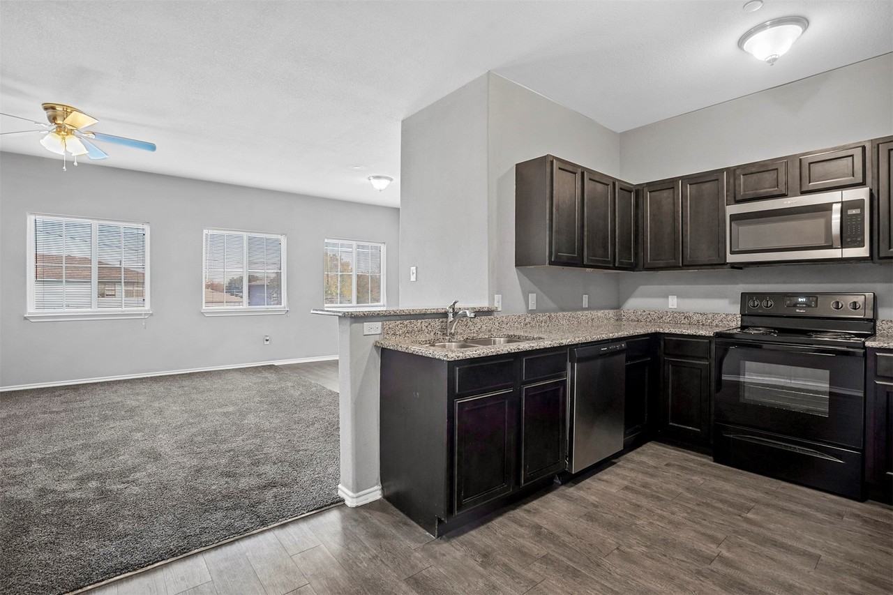 609 Meadow View Ct #202 - Photo 2 of 13