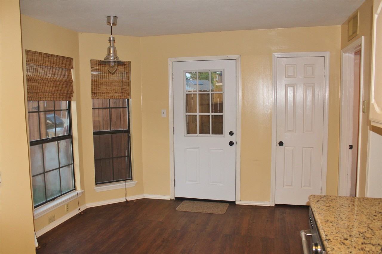4413 Odessa Dr - Photo 4 of 12
