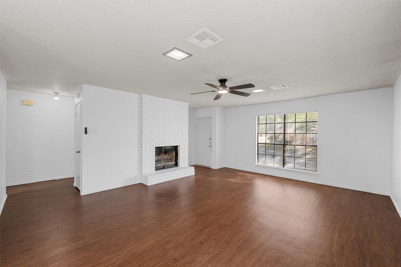300 Mill Creek Cir #4 - Photo 2 of 18