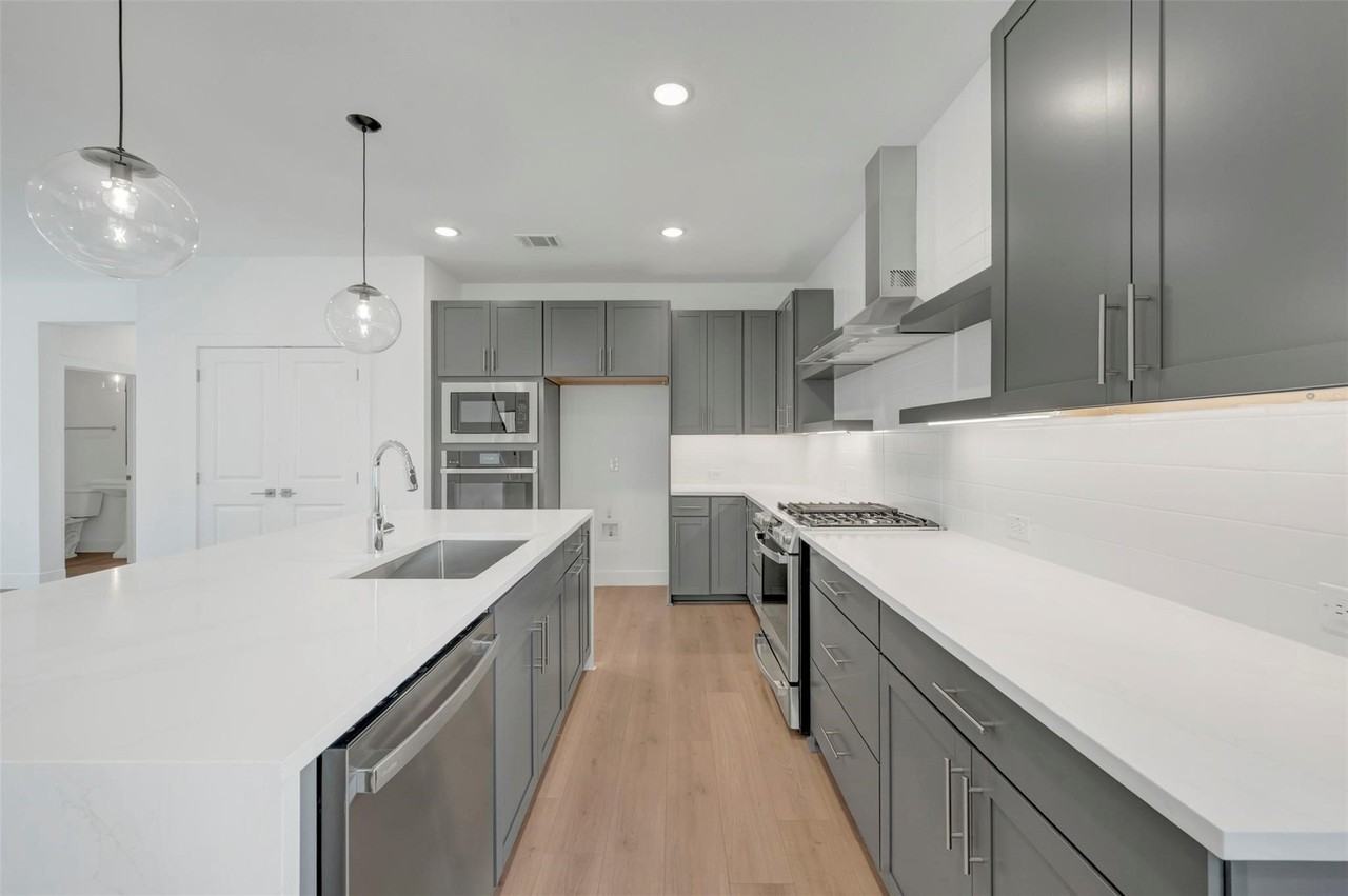 521 Sagebrush Trl - Photo 5 of 17