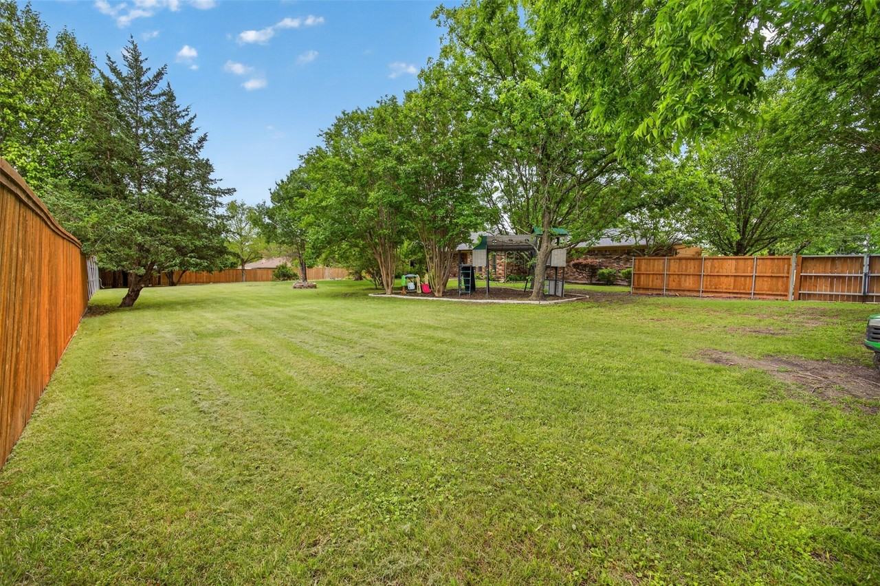 4607 Sachse Rd - Photo 5 of 36