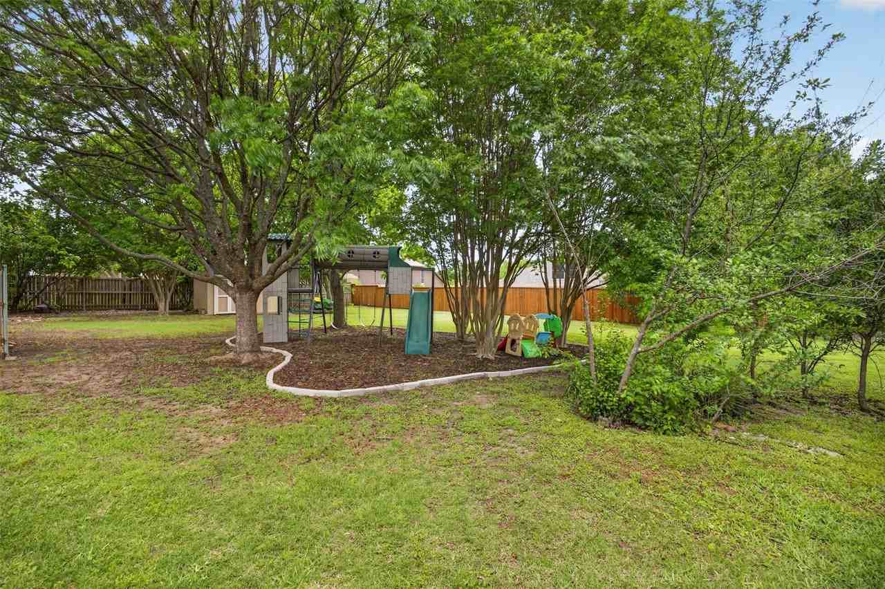 4607 Sachse Rd - Photo 7 of 36