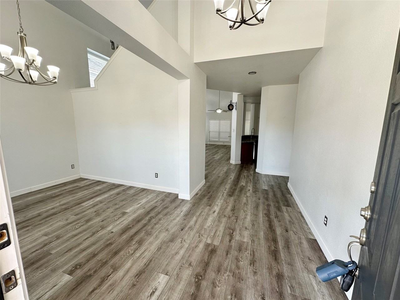 9756 Old Field Dr - Photo 3 of 25
