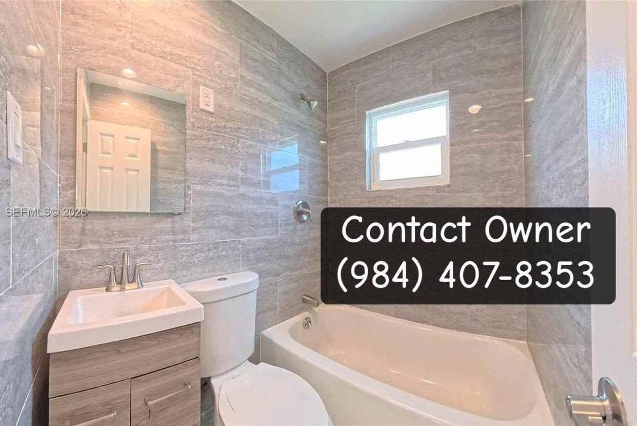 3176 Nw 55th St - Photo 6 of 11