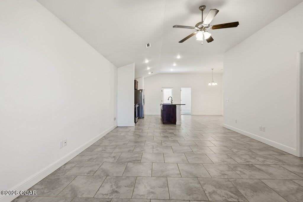 4606 W 27th St - Photo 2 of 15