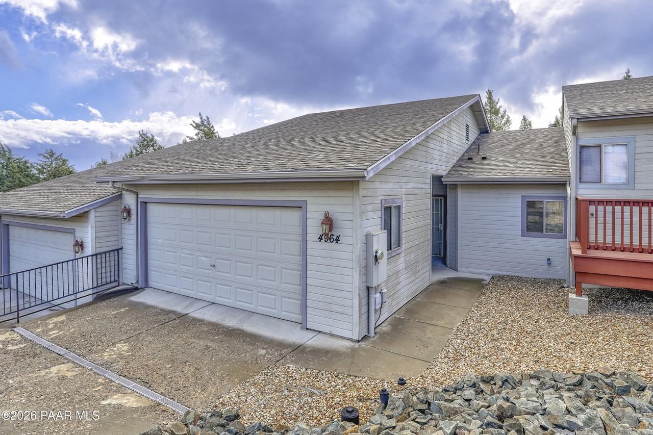 4964 Summit Cir