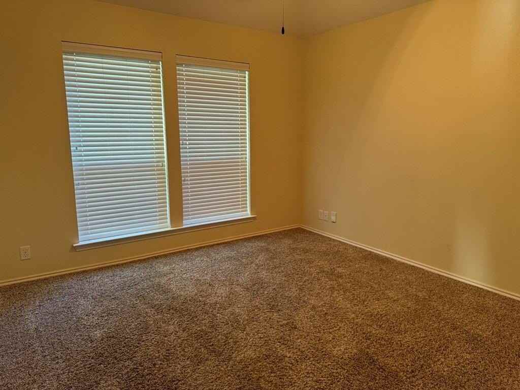 5915 Pedernales Dr - Photo 6 of 15
