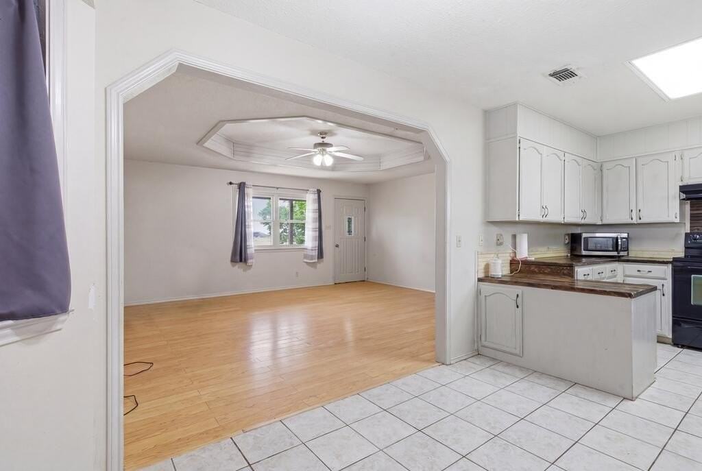 4711 S County Road 1205 - Photo 3 of 8
