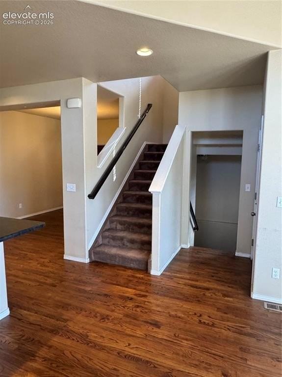 1701 Grand Overlook St - Photo 5 of 9