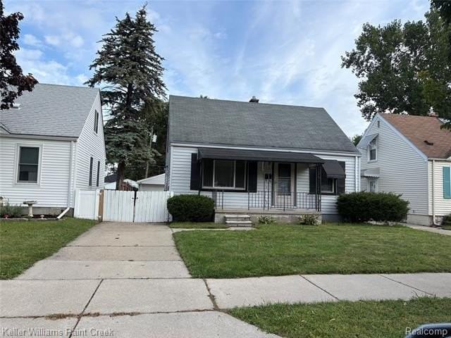 20901 Bon Heur St - Photo 2 of 10