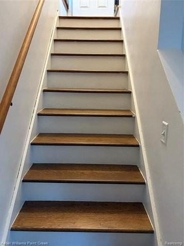 20901 Bon Heur St - Photo 5 of 10