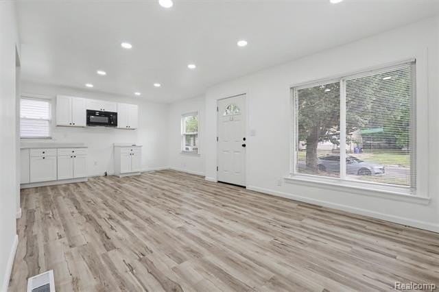 19341 Oakfield St - Photo 7 of 28