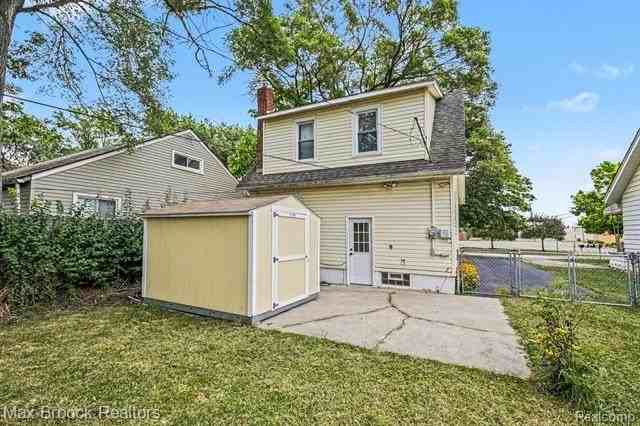 2229 Rosemary Ave - Photo 3 of 20