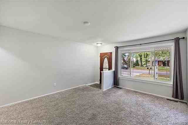 3360 Wolverine Dr - Photo 2 of 13