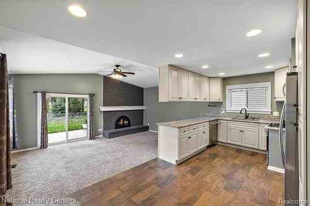 3360 Wolverine Dr - Photo 3 of 13