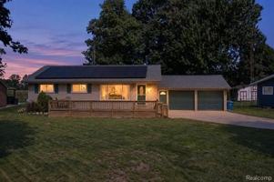 featured image of 618 Maxine Dr