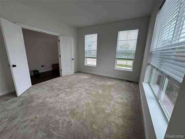 6280 N Trailwoods Dr - Photo 4 of 35