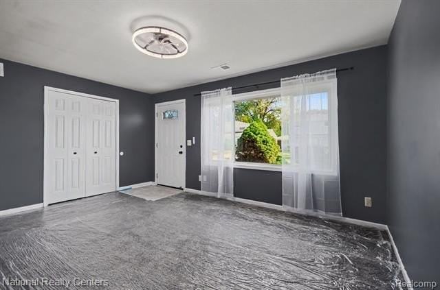 26741 Clancy St - Photo 3 of 15