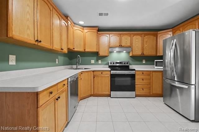 26741 Clancy St - Photo 5 of 15