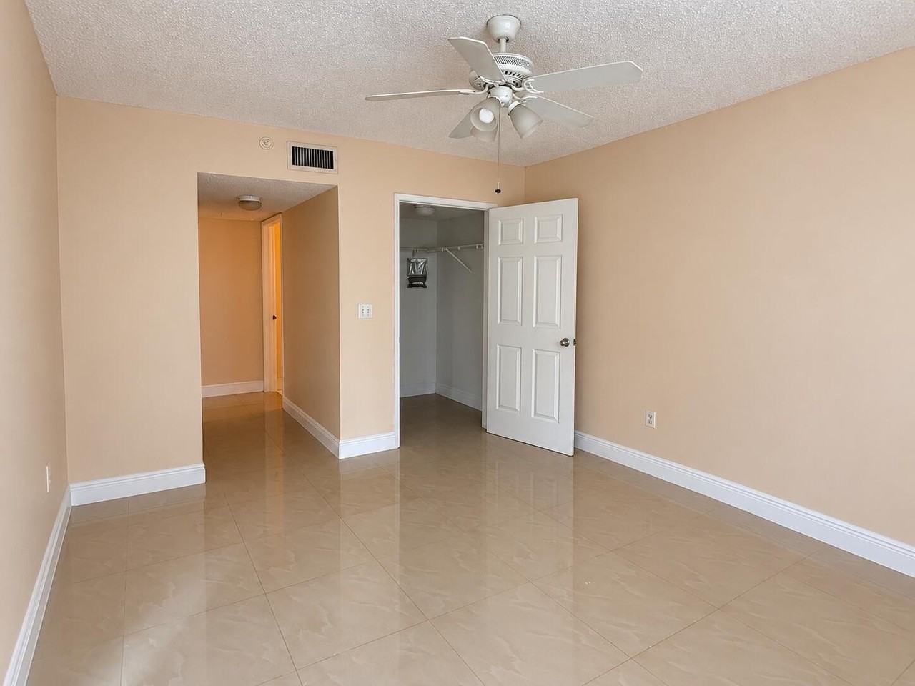 2620 S University Dr #311 - Photo 4 of 15