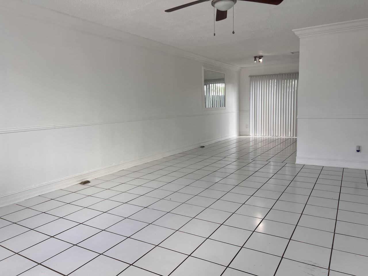 5403 Bayside Dr - Photo 2 of 35