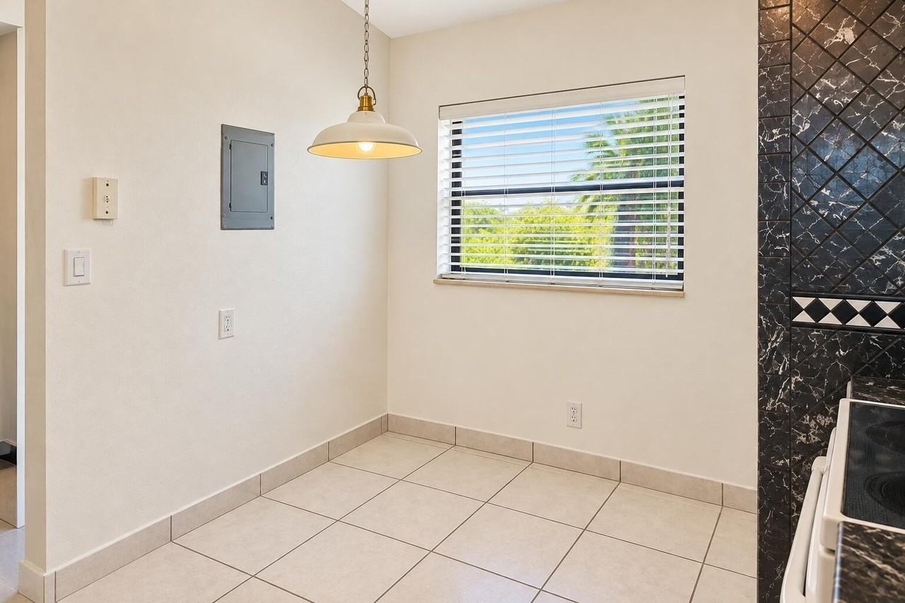 4409 Nw 22nd Rd #403 - Photo 4 of 25