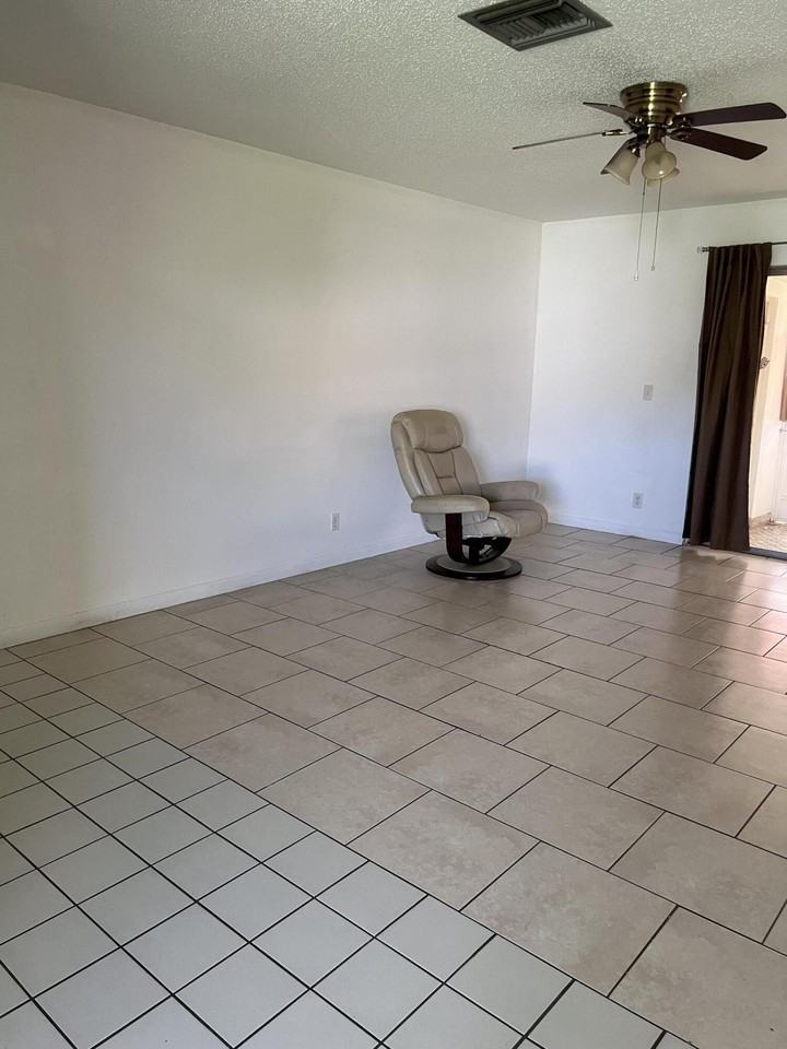 2640 Dudley Dr E #F - Photo 3 of 6