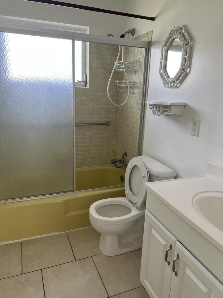2640 Dudley Dr E #F - Photo 6 of 6