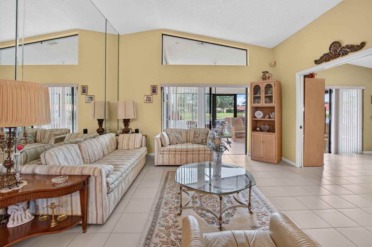 4831 Yardarm Ln - Photo 7 of 46