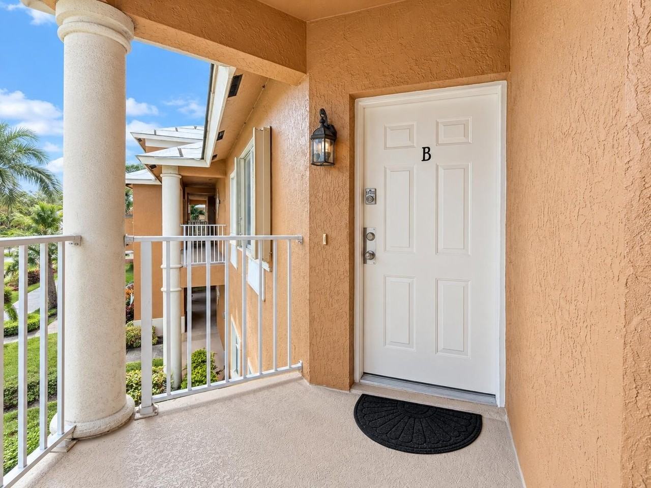 8358 Mulligan Cir - Photo 5 of 41
