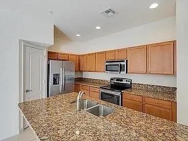 3047 Sw Otter Ln - Photo 3 of 11