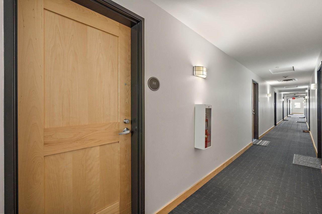 10 E 26th St #311 - Photo 4 of 34