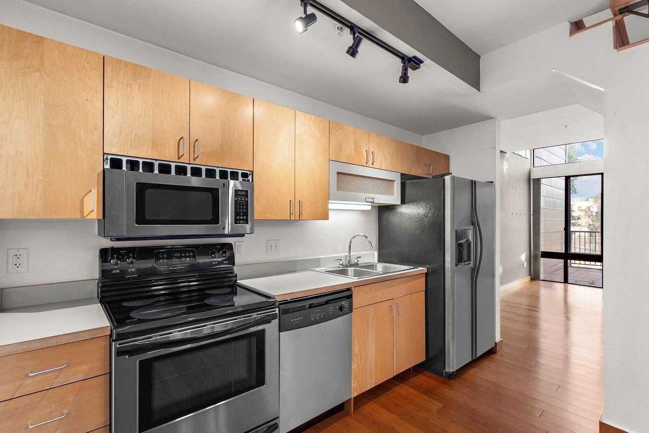 10 E 26th St #311 - Photo 7 of 34