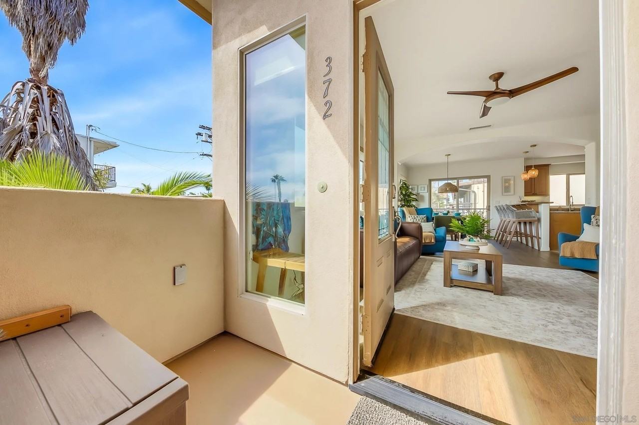 372 Playa Del Norte - Photo 3 of 37