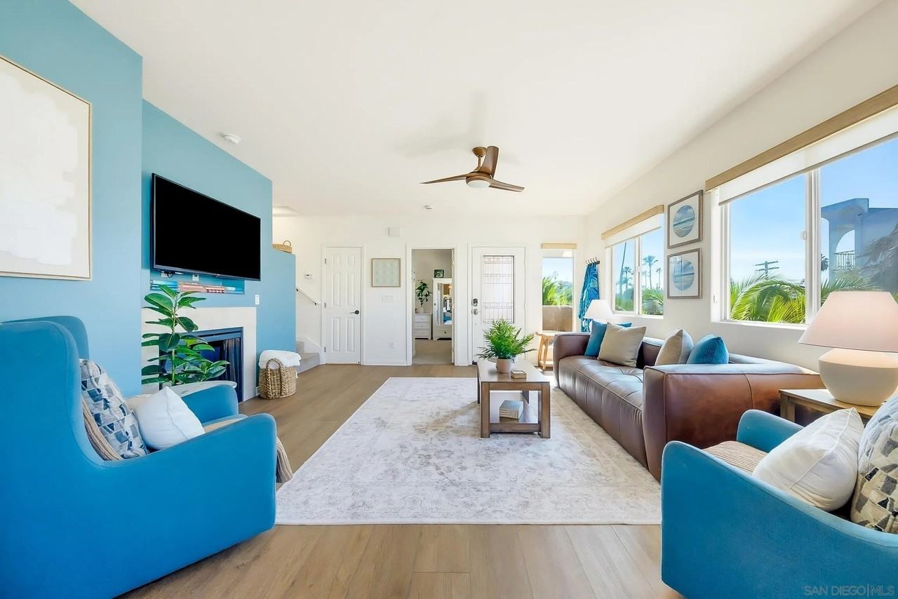 372 Playa Del Norte - Photo 4 of 37