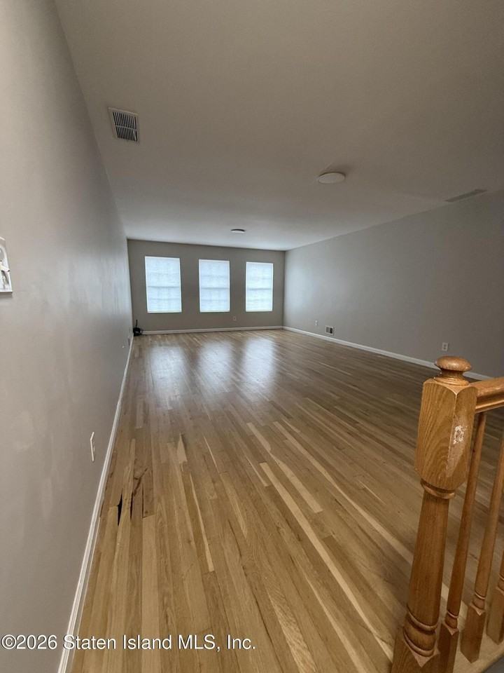 214 Essex Dr #2 - Photo 3 of 11